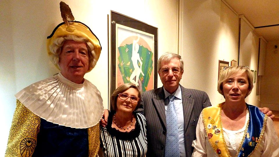 Francesco e Luisa Berio con la maschera di Parma Dsèvod