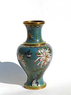 Vase cloisonné